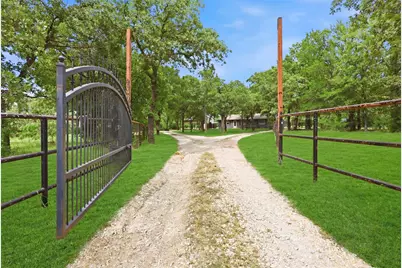 992 Fm 2210, Bridgeport, TX 76426 - Photo 3