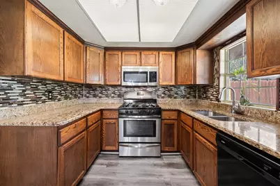 109 Ridgeway Circle, Lewisville, TX 75067 - Photo 1