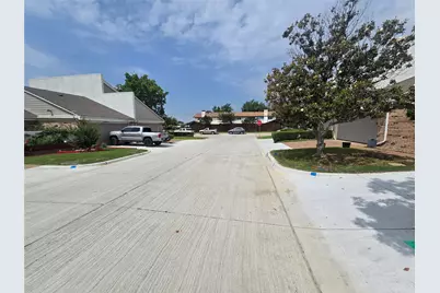 2117 Brook Mount Court, Carrollton, TX 75006 - Photo 13
