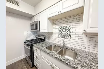 5928 Fletcher Avenue #20, Fort Worth, TX 76107 - Photo 7