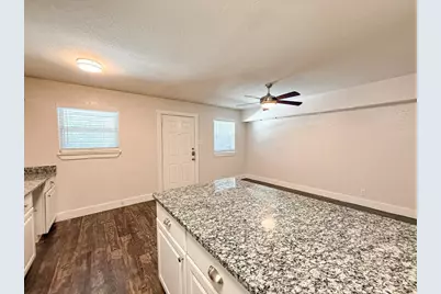 5928 Fletcher Avenue #20, Fort Worth, TX 76107 - Photo 9