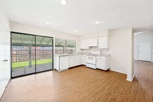 4708 Woodfield Dr, Arlington, TX 76016 - Photo 11