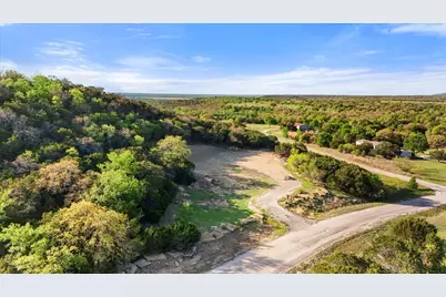 215 Shady Oaks Drive, Mineral Wells, TX 76067 - Photo 3