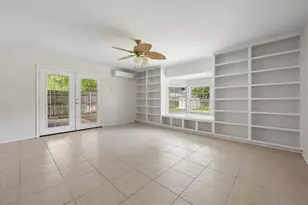 4303 Cypress Springs Ct, Arlington, TX 76001 - Photo 13