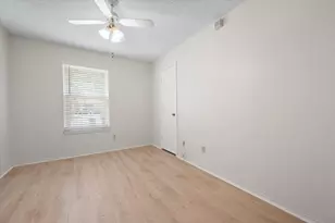 4303 Cypress Springs Ct, Arlington, TX 76001 - Photo 29