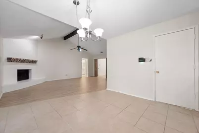 4303 Cypress Springs Court, Arlington, TX 76001 - Photo 11