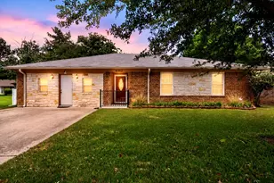 4303 Cypress Springs Ct, Arlington, TX 76001 - Photo 35
