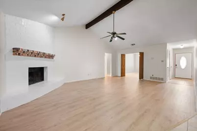 4303 Cypress Springs Court, Arlington, TX 76001 - Photo 7