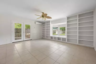 4303 Cypress Springs Court, Arlington, TX 76001 - Photo 13