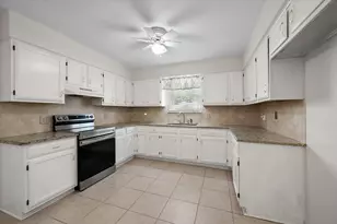 4303 Cypress Springs Ct, Arlington, TX 76001 - Photo 19