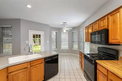 6804 Ashmont Drive, Plano, TX 75023 - Photo 11