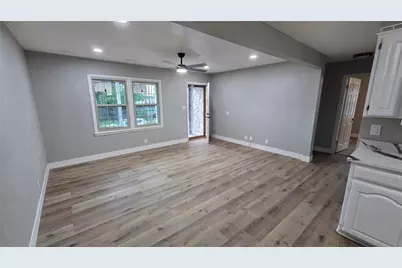 4244 Carol Avenue, Fort Worth, TX 76105 - Photo 3