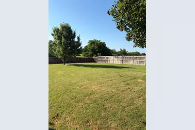 209 Broken Arrow, Krum, TX 76249 - Photo 3