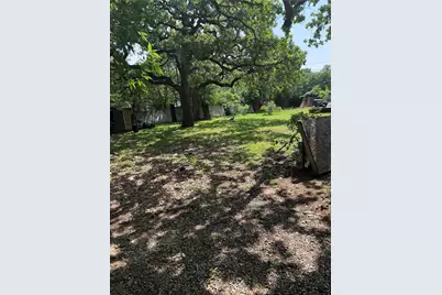 3300 Baylor Street, Fort Worth, TX 76119 - Photo 3