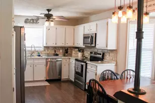 1102 Zahara St, Bowie, TX 76230 - Photo 17