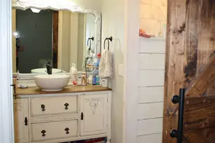 1102 Zahara St, Bowie, TX 76230 - Photo 21
