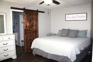 1102 Zahara St, Bowie, TX 76230 - Photo 19