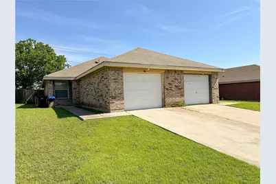 1904 San Rafael Street, Fort Worth, TX 76134 - Photo 3