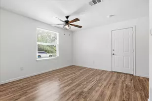 358 Birch St, Lewisville, TX 75057 - Photo 23