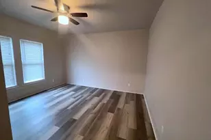 806 N Gaines St, Ennis, TX 75119 - Photo 11
