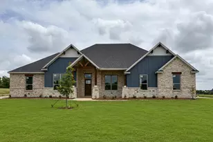 421 Paradise Ridge Dr, Waxahachie, TX 75167 - Photo 1