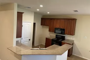 1414 Lauren Ln, Granbury, TX 76048 - Photo 3