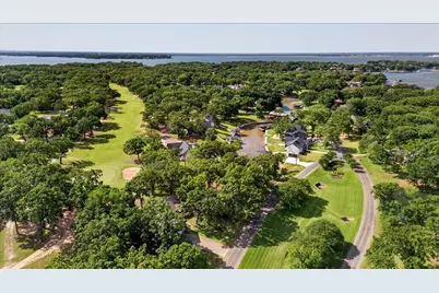 112 Pinnacle Club Drive, Mabank, TX 75156 - Photo 11
