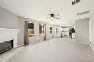 920 Kendall Dr, Arlington, TX 76001 - Photo 5