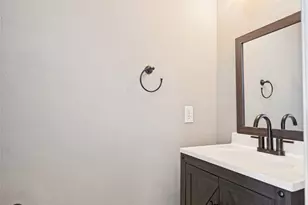 920 Kendall Dr, Arlington, TX 76001 - Photo 17