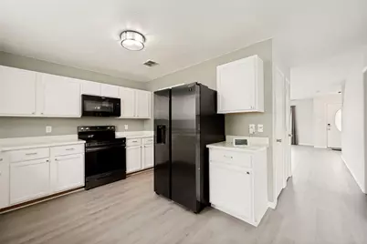 920 Kendall Drive, Arlington, TX 76001 - Photo 9