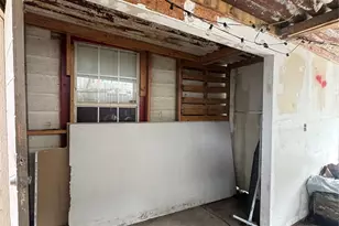 2806 NW Loraine St, Fort Worth, TX 76106 - Photo 9
