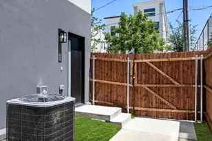 4707 Virginia Ave, Dallas, TX 75204 - Photo 29