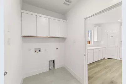 2000 Blossom Street, Mesquite, TX 75181 - Photo 11