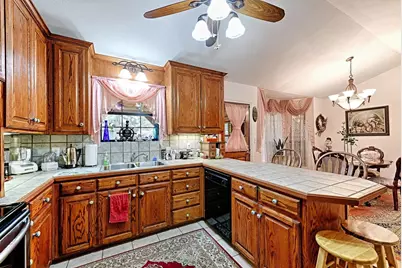 105 Santee Drive, Lake Kiowa, TX 76240 - Photo 9