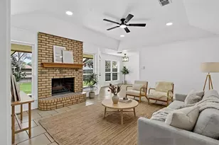 1755 Kings Canyon Cir, Fort Worth, TX 76134 - Photo 3