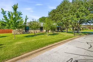 4433 Quail Hollow Rd, Fort Worth, TX 76133 - Photo 35
