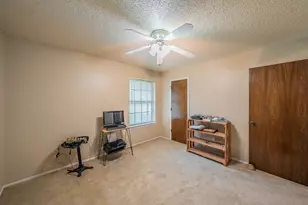 500 Emerson Dr, Euless, TX 76039 - Photo 15