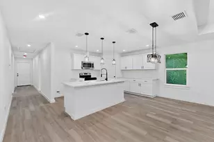 8112 Arlene Ln, Dallas, TX 75217 - Photo 11