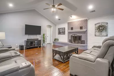 3412 E Renfro Street, Burleson, TX 76028 - Photo 21
