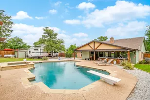 3412 E Renfro St, Burleson, TX 76028 - Photo 13