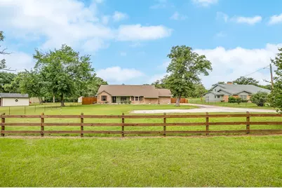 3412 E Renfro Street, Burleson, TX 76028 - Photo 1