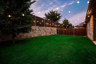 113 Camelia St, Garland, TX 75043 - Photo 29