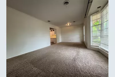 1409 Hillcrest Street, Ennis, TX 75119 - Photo 5