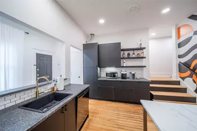 729 N Bishop Avenue, Dallas, TX 75208 - Photo 9