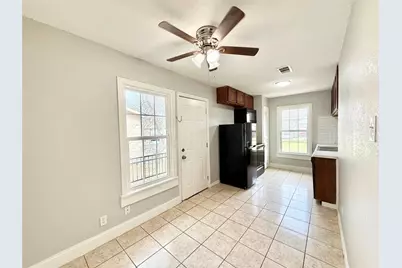 4813 Sandage Avenue, Fort Worth, TX 76115 - Photo 9