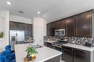 816 Skytop Dr, Fort Worth, TX 76052 - Photo 9