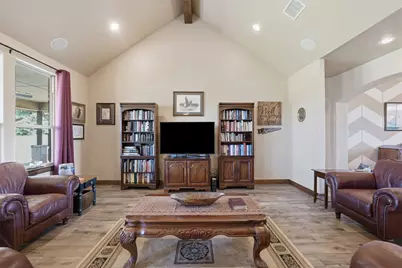 5225 County Road 304 Road, Grandview, TX 76050 - Photo 11