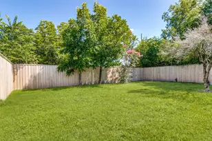 10932 Dunaway Dr, Dallas, TX 75228 - Photo 23