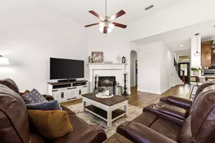 2409 Ranchview Dr, Little Elm, TX 75068 - Photo 9