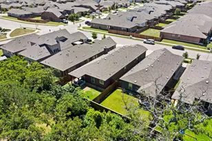 589 Concho St, Aubrey, TX 76227 - Photo 23